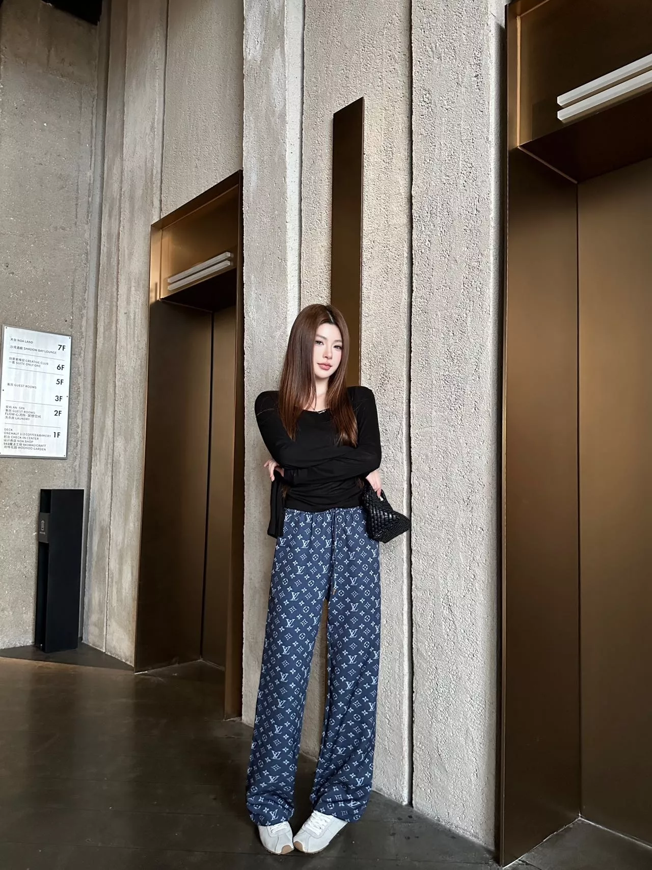 루이비통 올오버 패턴 하이웨이스트 와이드 팬츠 상세 이미지 11