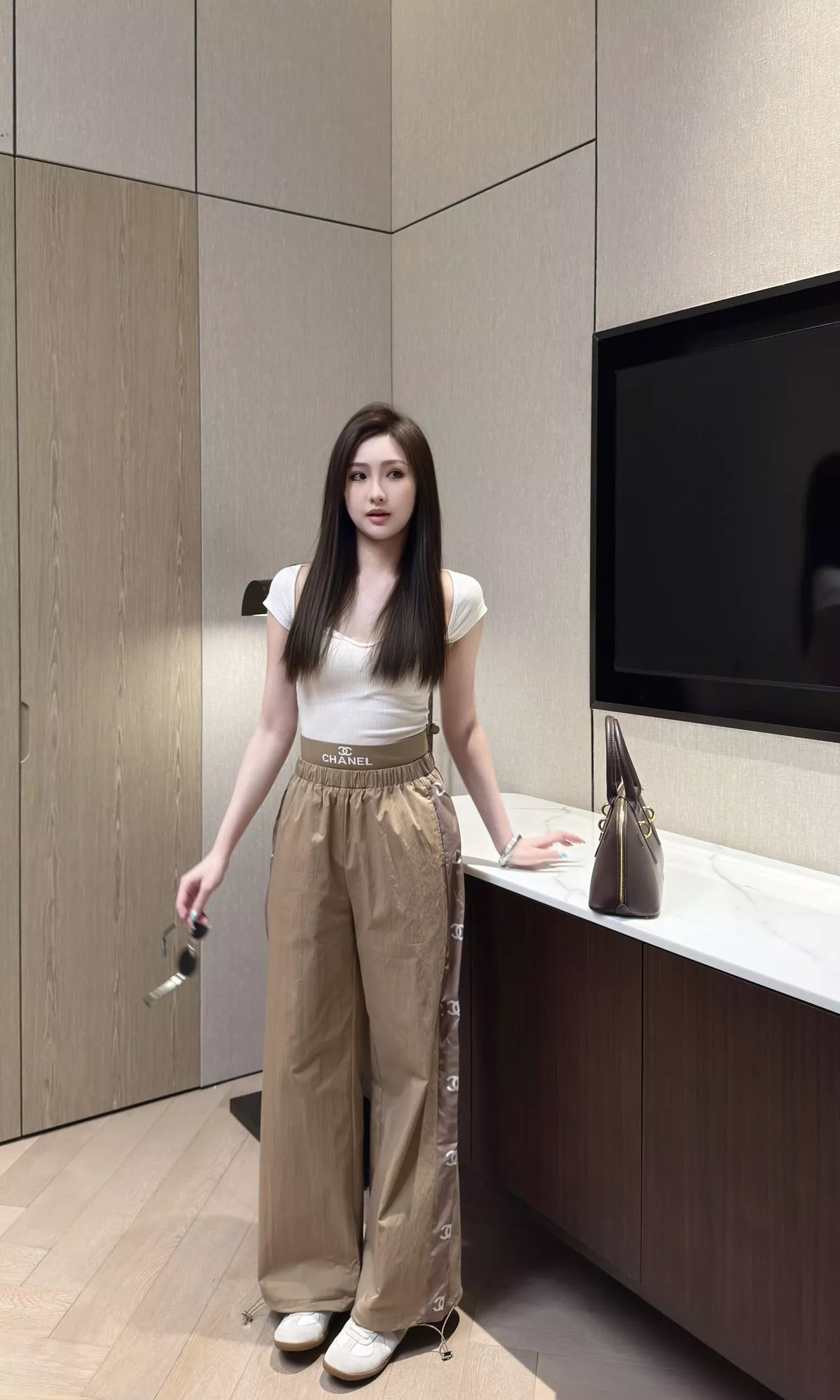 샤넬 로고 프린트 밴딩 와이드 롱 팬츠 상세 이미지 23