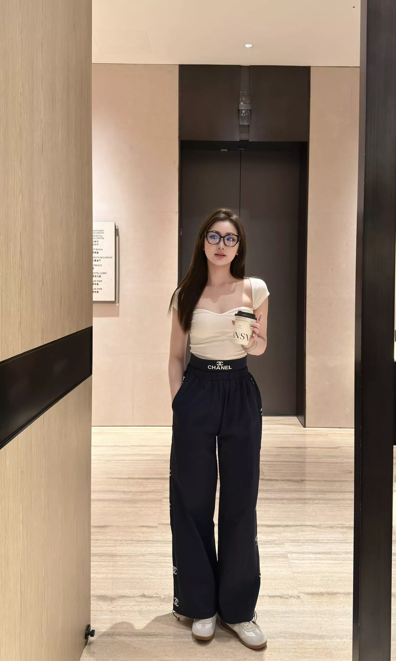 샤넬 로고 프린트 밴딩 와이드 롱 팬츠 상세 이미지 19