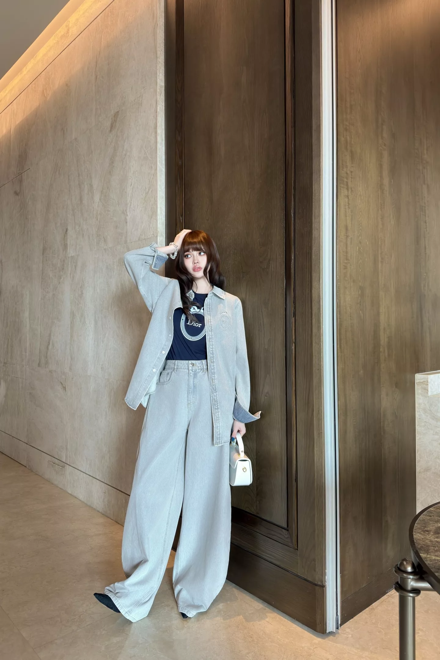 디올 하이웨이스트 와이드 레그 데님 팬츠 상세 이미지 30
