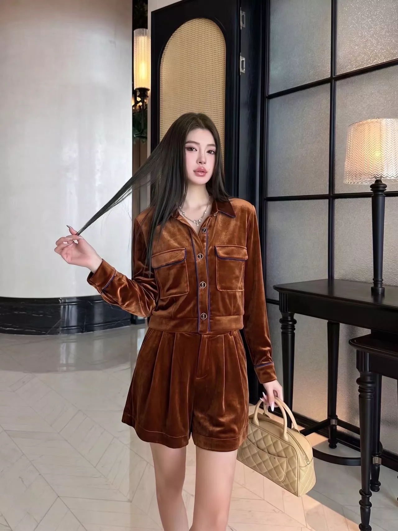 입생로랑 빈티지 크롭 카라 재킷 하프 팬츠 투피스 상세 이미지 16
