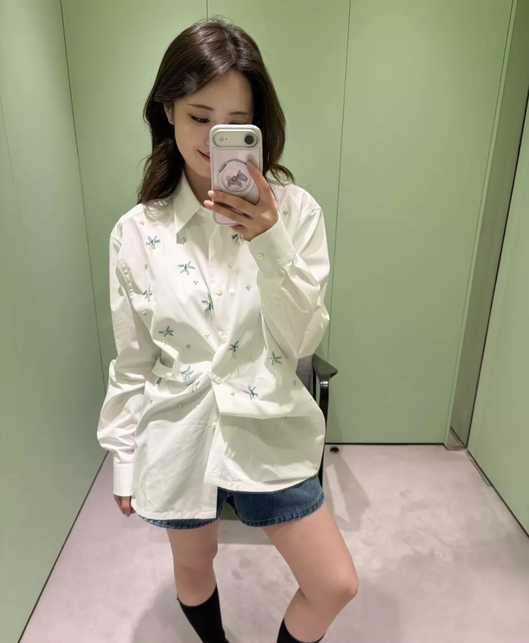프라다 플라워 자수 오버사이즈 화이트 셔츠 상세 이미지 18