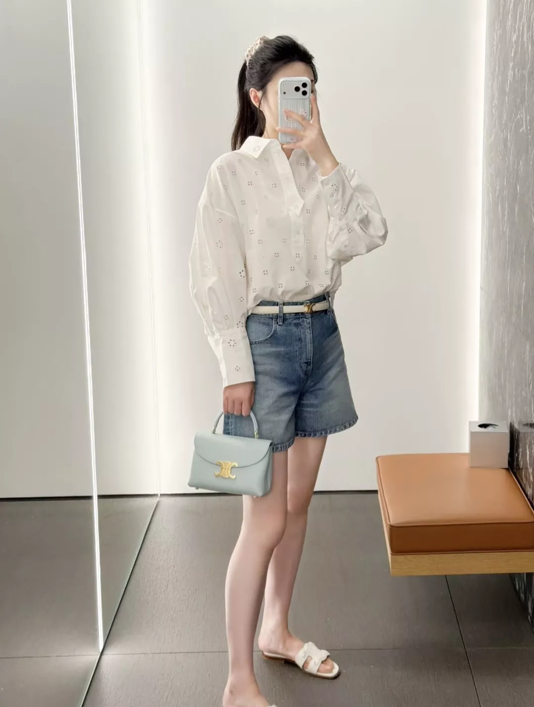셀린느 플라워 펀칭 자수 하프플래킷 긴소매 셔츠 상세 이미지 17