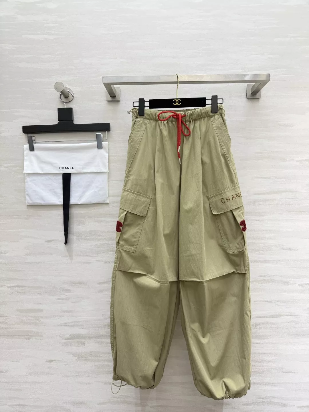 샤넬 밴딩 스트링 와이드 카고 팬츠 상세 이미지 1