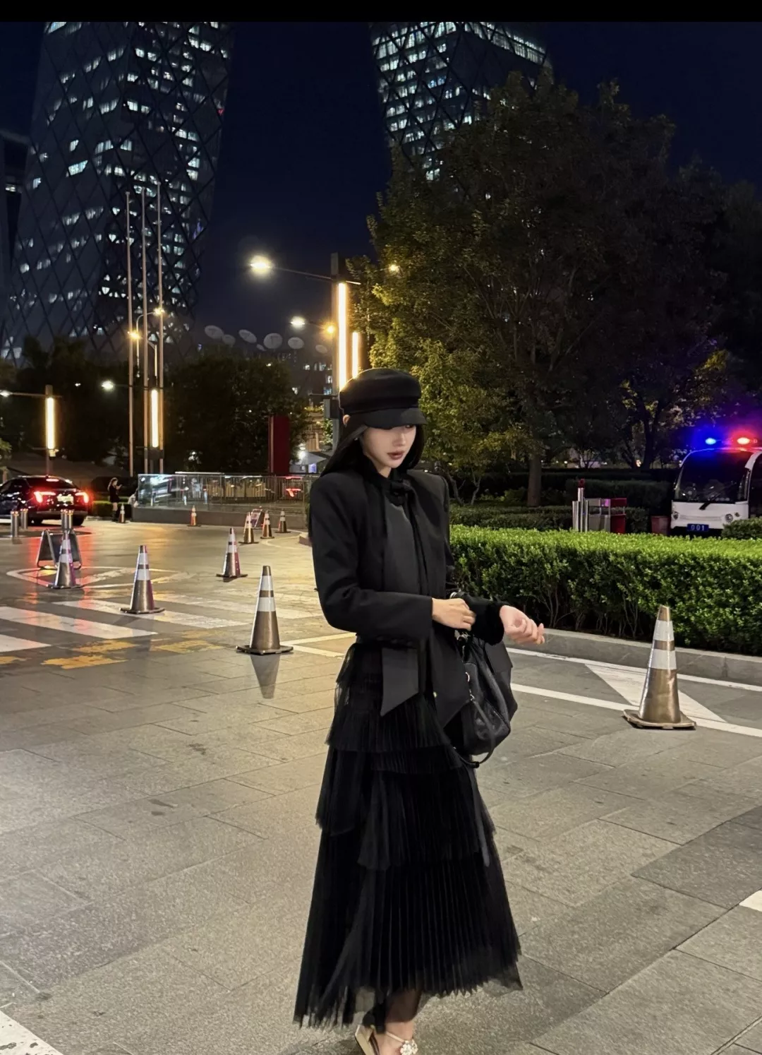 디올 멀티 레이어 플리츠 망사 롱 스커트 상세 이미지 32