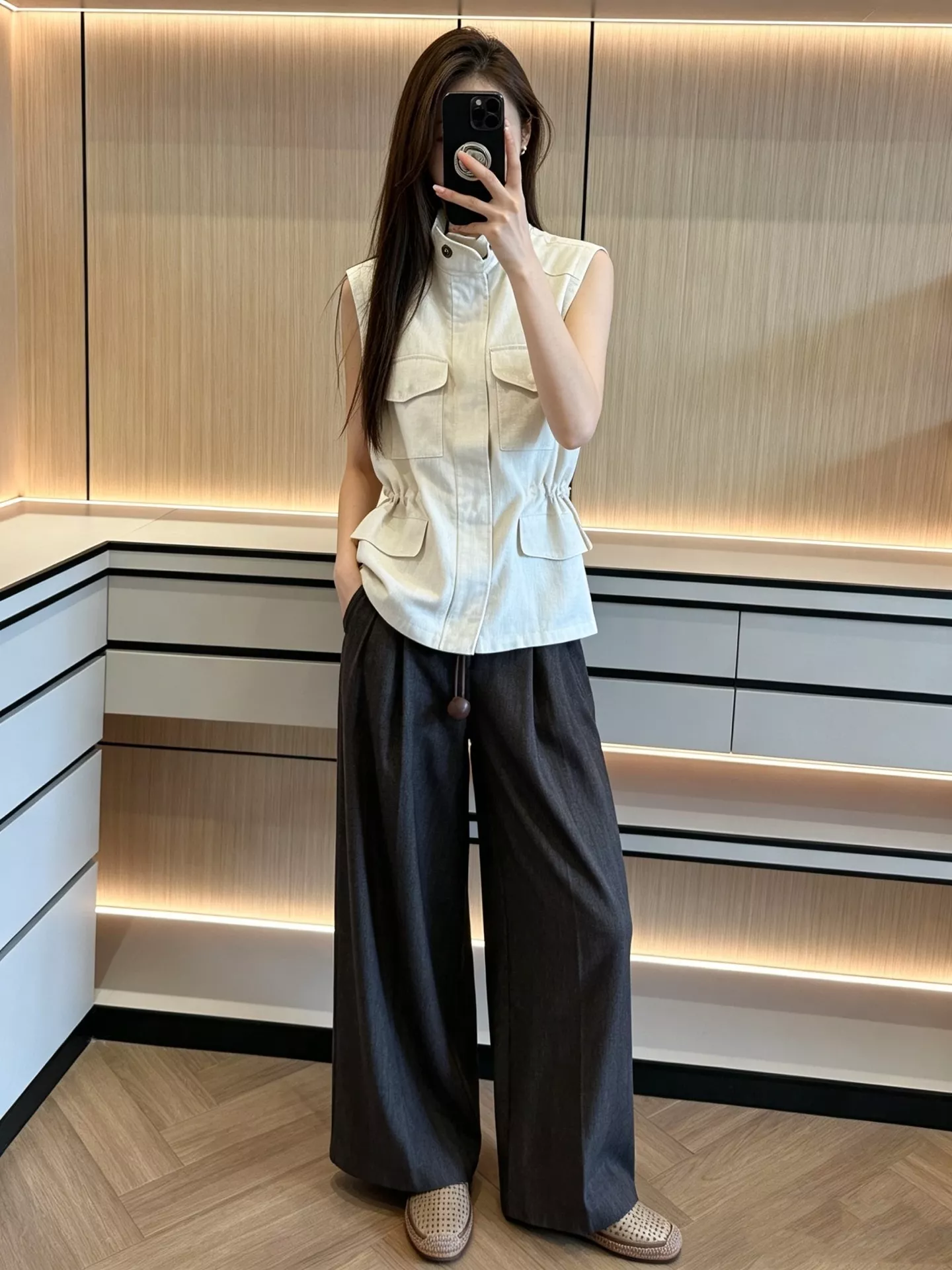 루이비통 하이웨이스트 투턱 와이드 슬랙스 팬츠 상세 이미지 83