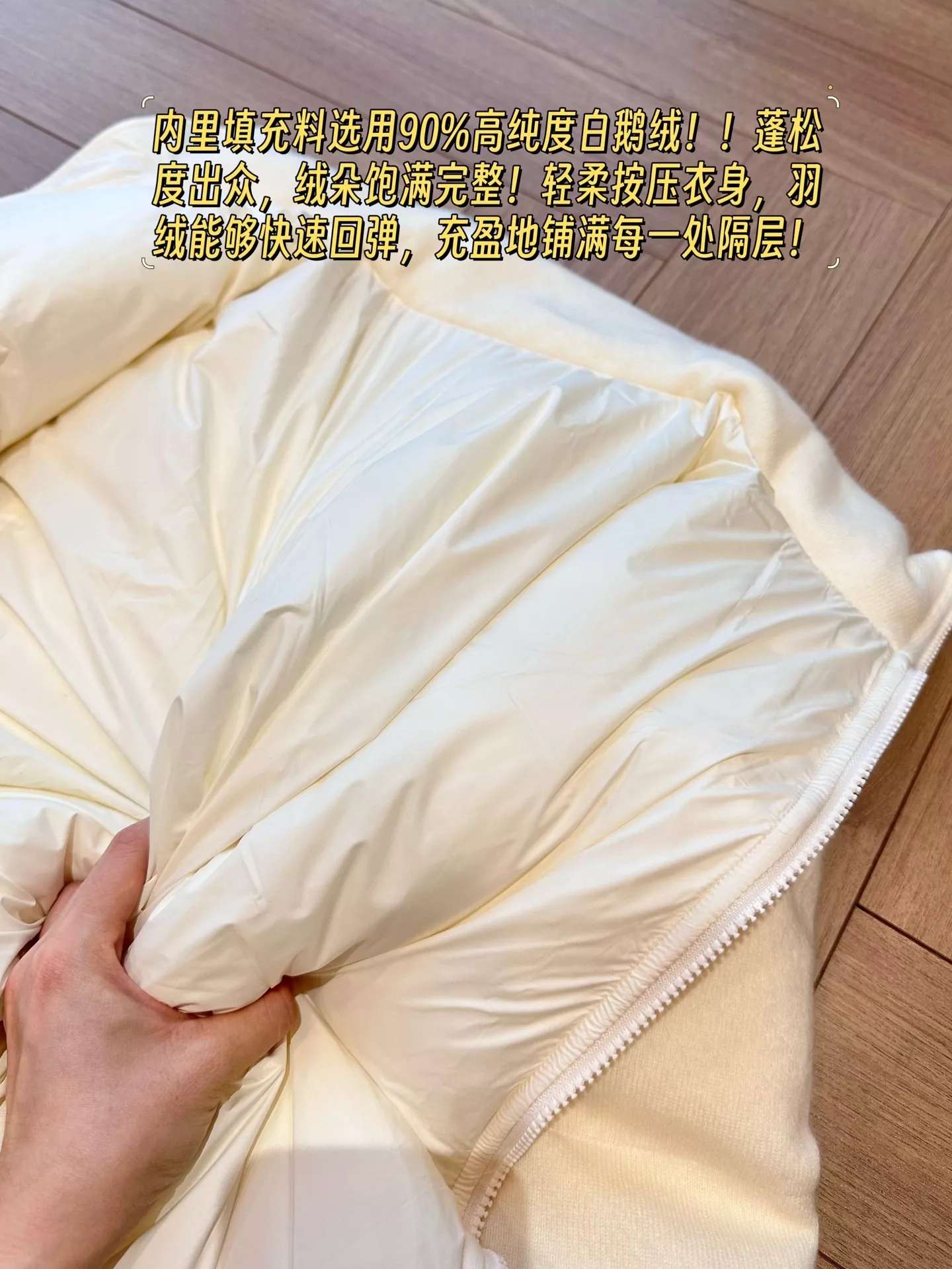 브루넬로쿠치넬리 캐시미어 시퀸 하이넥 쇼트 패딩 상세 이미지 43