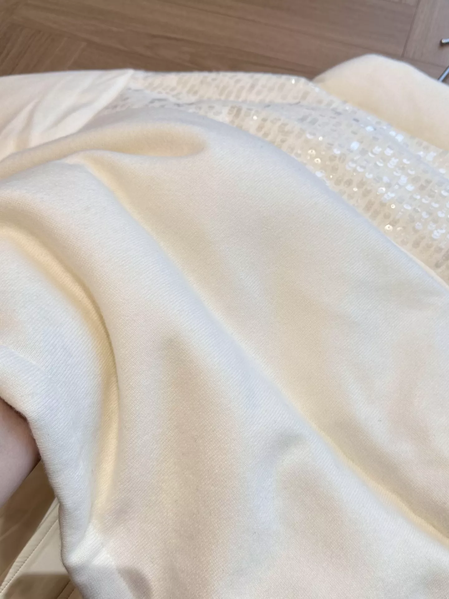 브루넬로쿠치넬리 캐시미어 시퀸 하이넥 쇼트 패딩 상세 이미지 41