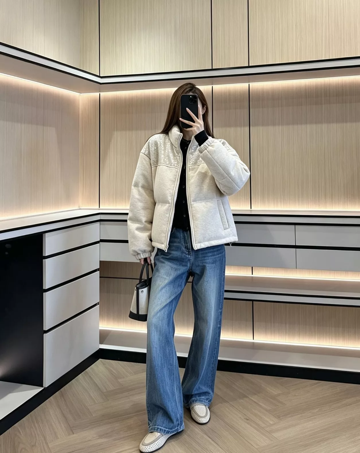 브루넬로쿠치넬리 캐시미어 시퀸 하이넥 쇼트 패딩 상세 이미지 82