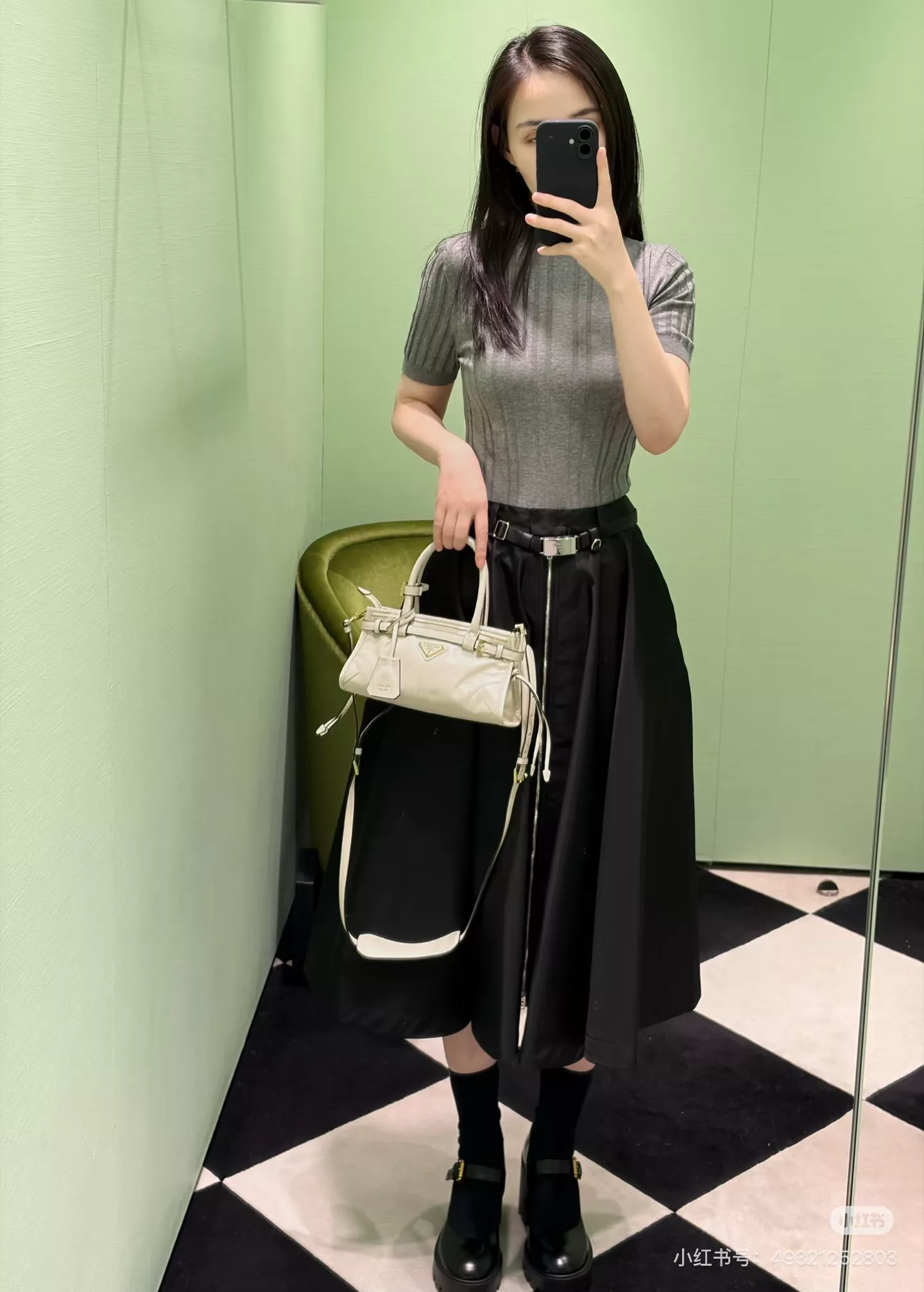 프라다 지퍼 나일론 플레어 스커트 상세 이미지 19