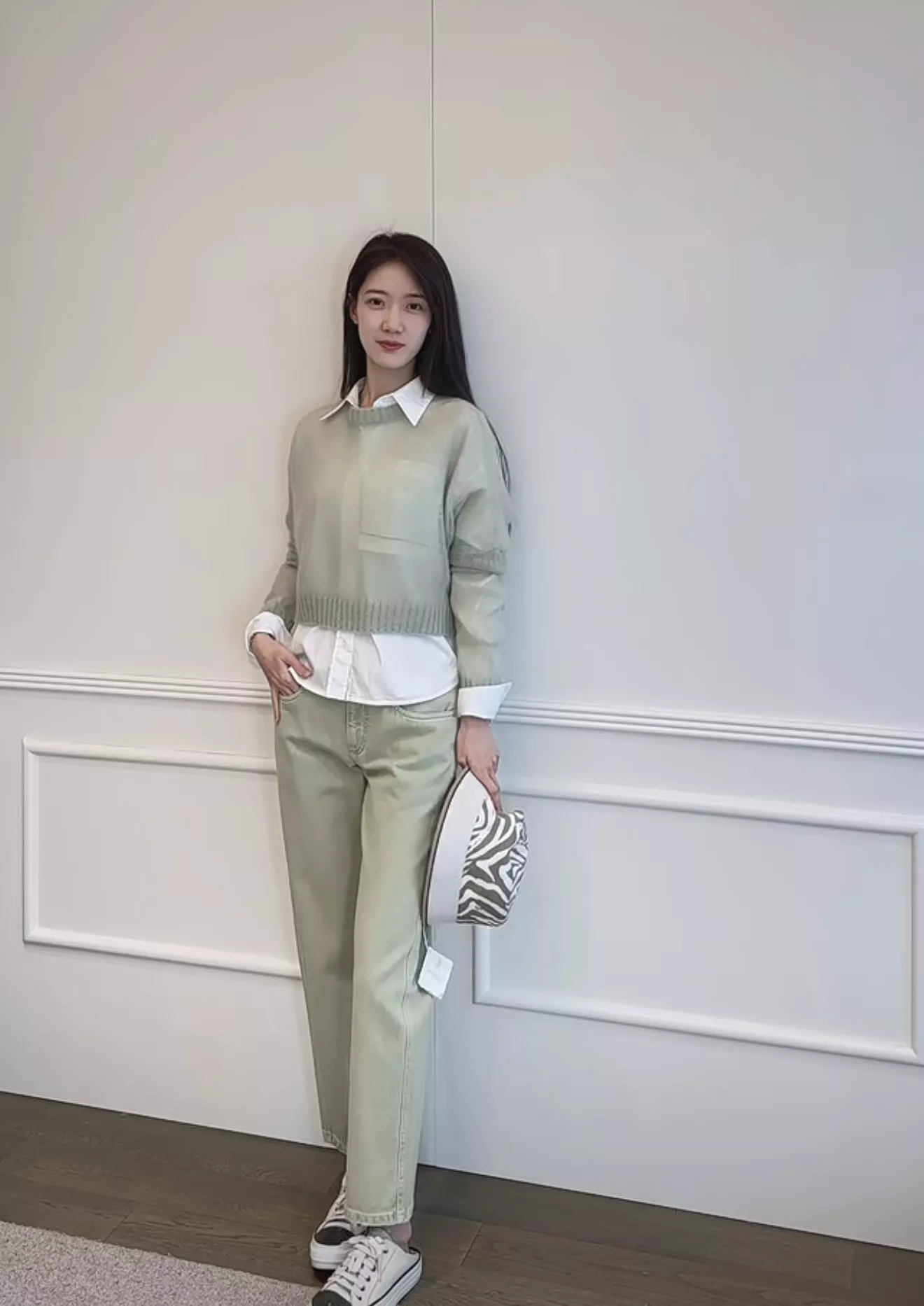 브루넬로쿠치넬리 라이트그린 워싱 스트레이트 데님 팬츠 상세 이미지 11