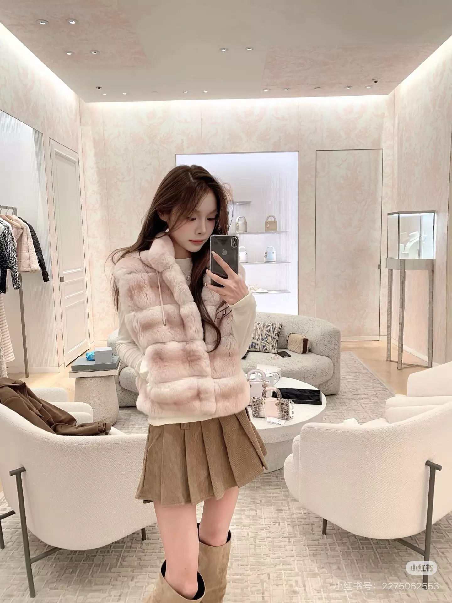 디올 후드 그라데이션 래빗퍼 조끼 상세 이미지 13