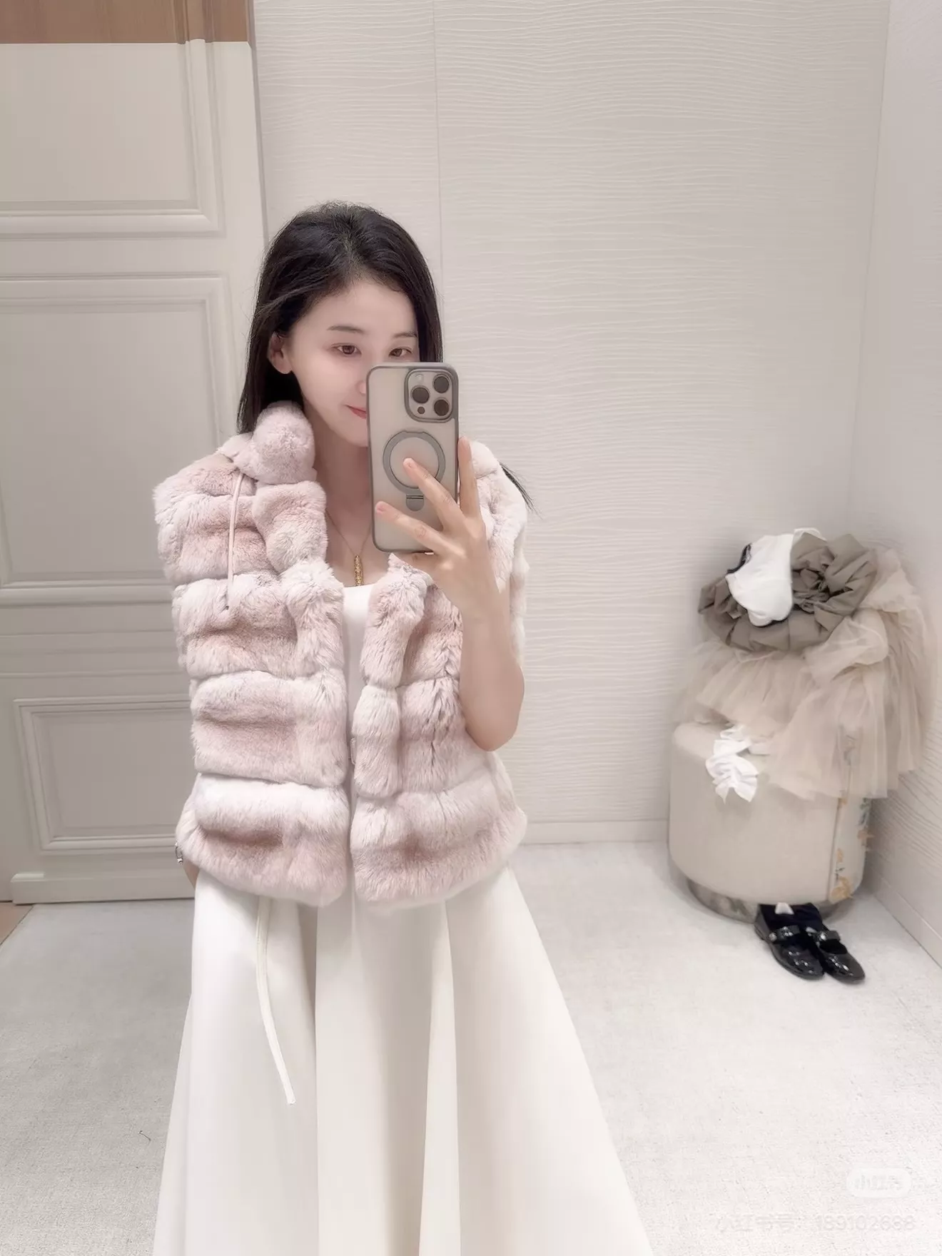 디올 후드 그라데이션 래빗퍼 조끼 상세 이미지 17