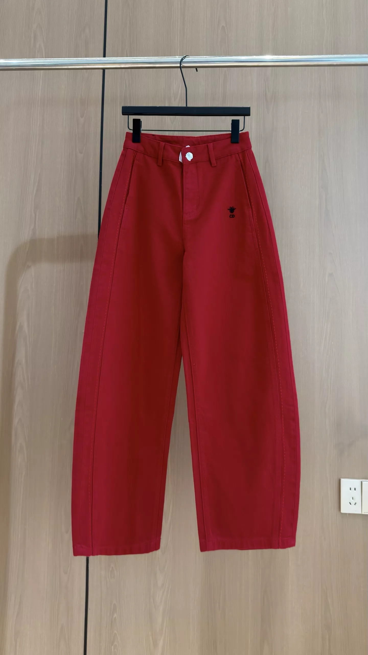 디올 벌룬 핏 자수 캐주얼 팬츠 상세 이미지 4