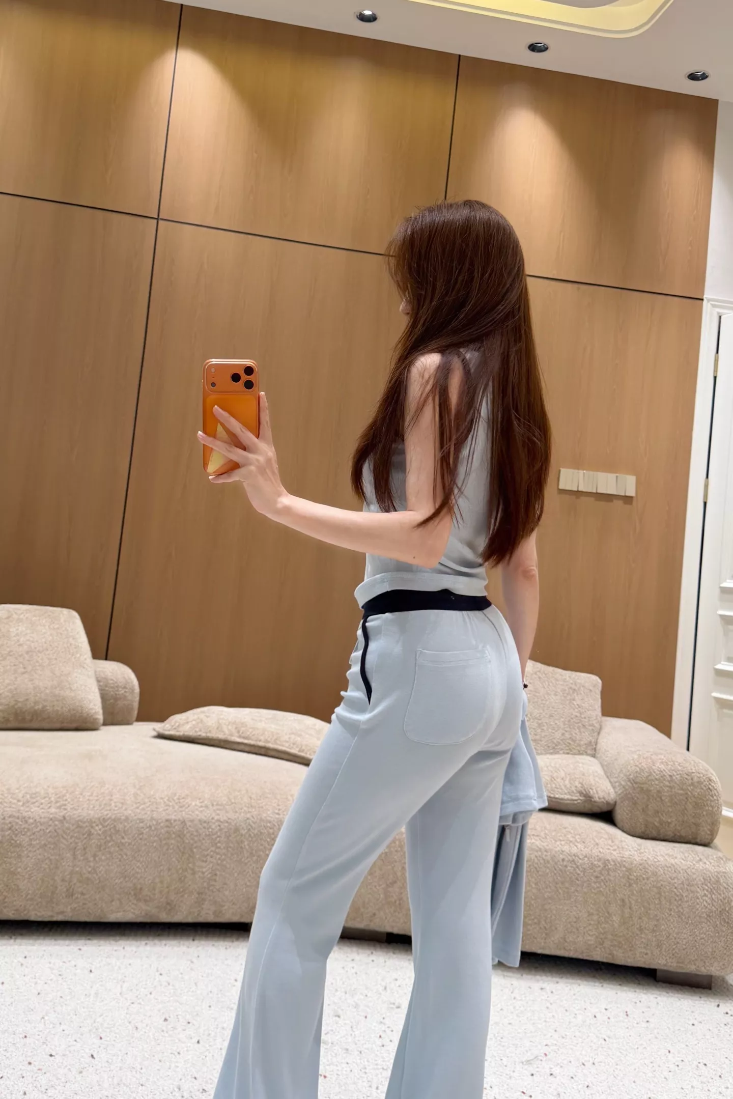 미우미우 배색 후드 집업 가디건 탱크탑 팬츠 쓰리피스 상세 이미지 18