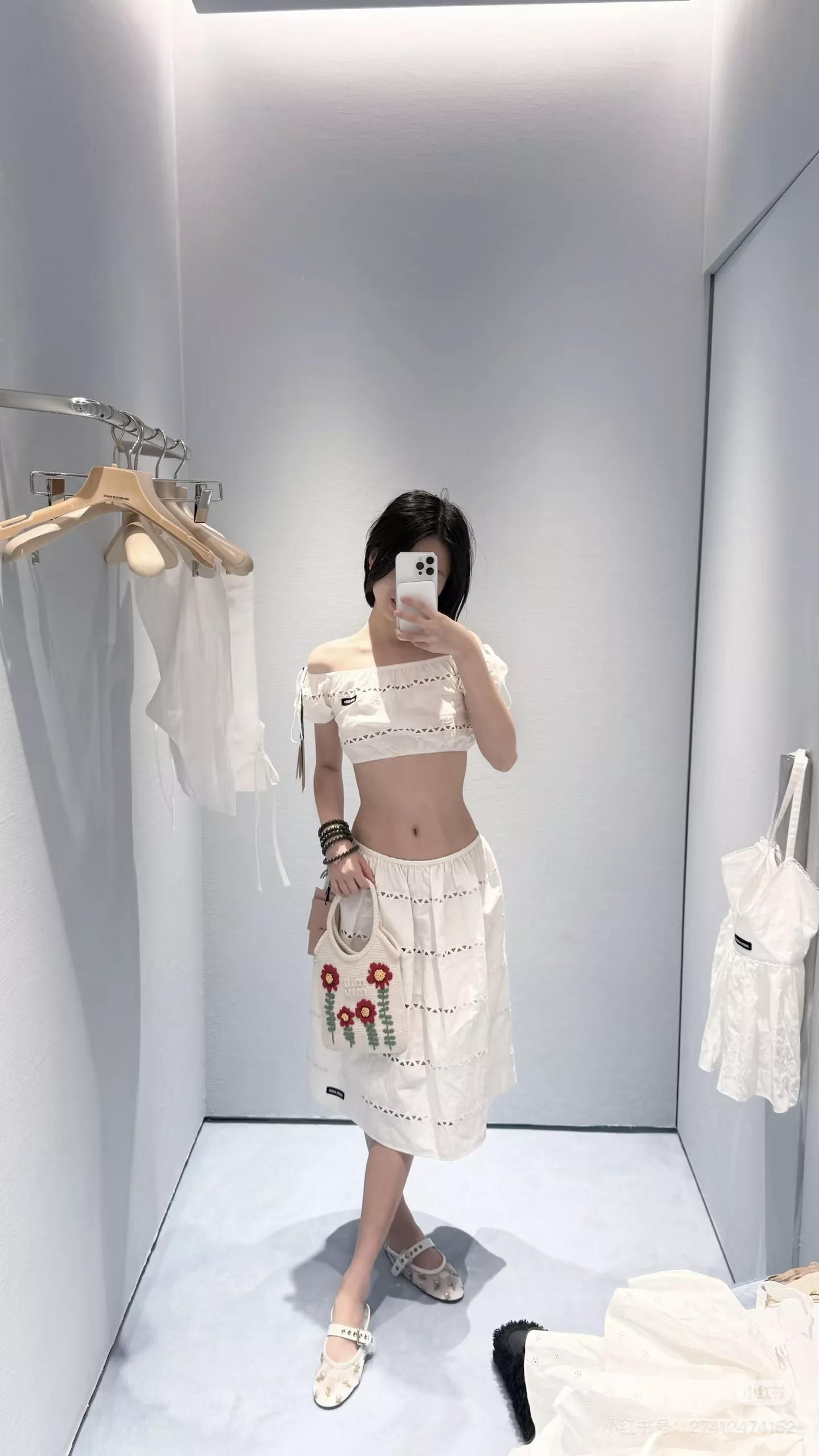 미우미우 펀칭 자수 코튼 린넨 롱 스커트 상세 이미지 9