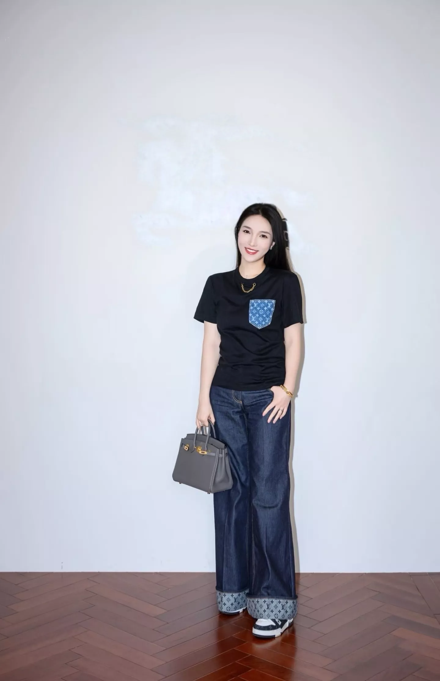 루이비통 포켓 디테일 반소매 티셔츠 상세 이미지 69