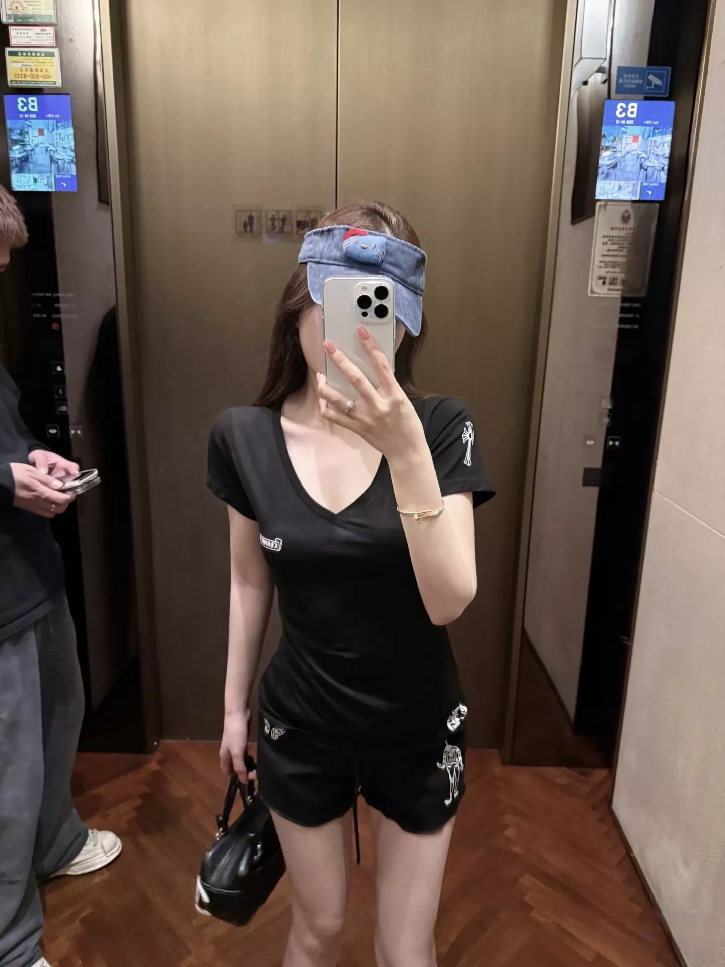크롬하츠 자수 디테일 코튼 하프 팬츠 상세 이미지 83