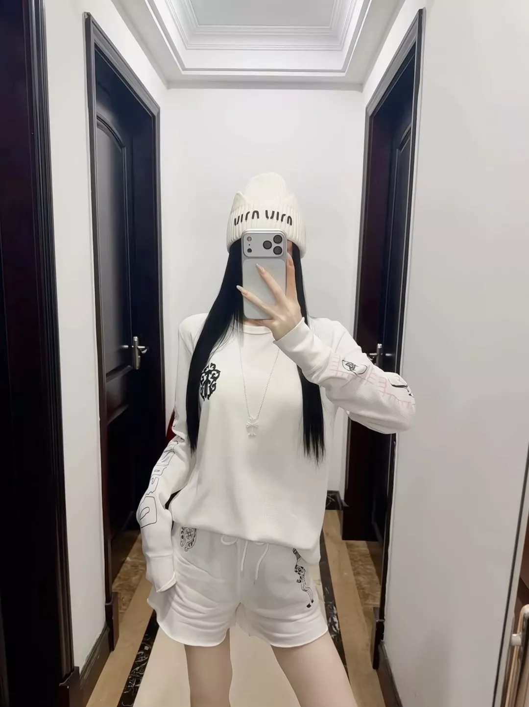 크롬하츠 자수 디테일 코튼 하프 팬츠 상세 이미지 77
