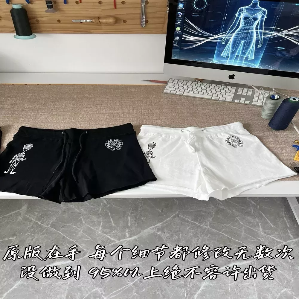 크롬하츠 자수 디테일 코튼 하프 팬츠