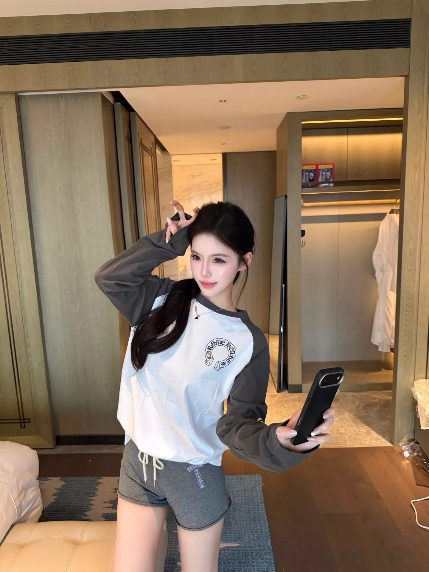 크롬하츠 자수 디테일 코튼 하프 팬츠 상세 이미지 39