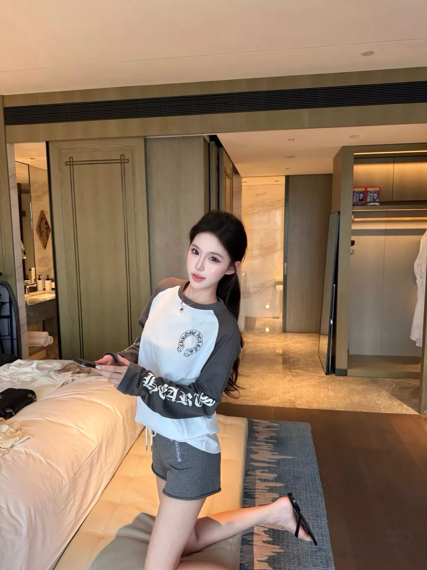 크롬하츠 자수 디테일 코튼 하프 팬츠 상세 이미지 40