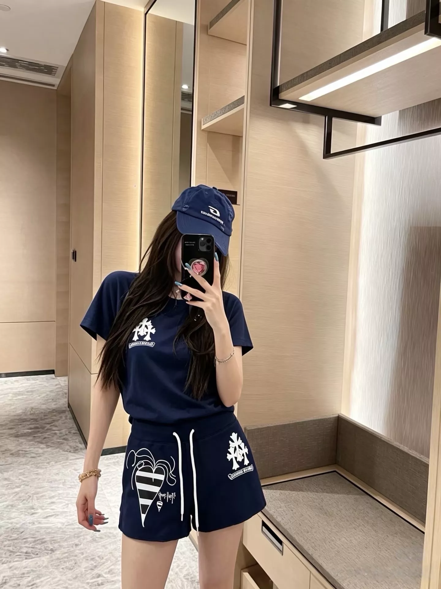 크롬하츠 자수 그래픽 코튼 하프 팬츠 상세 이미지 52