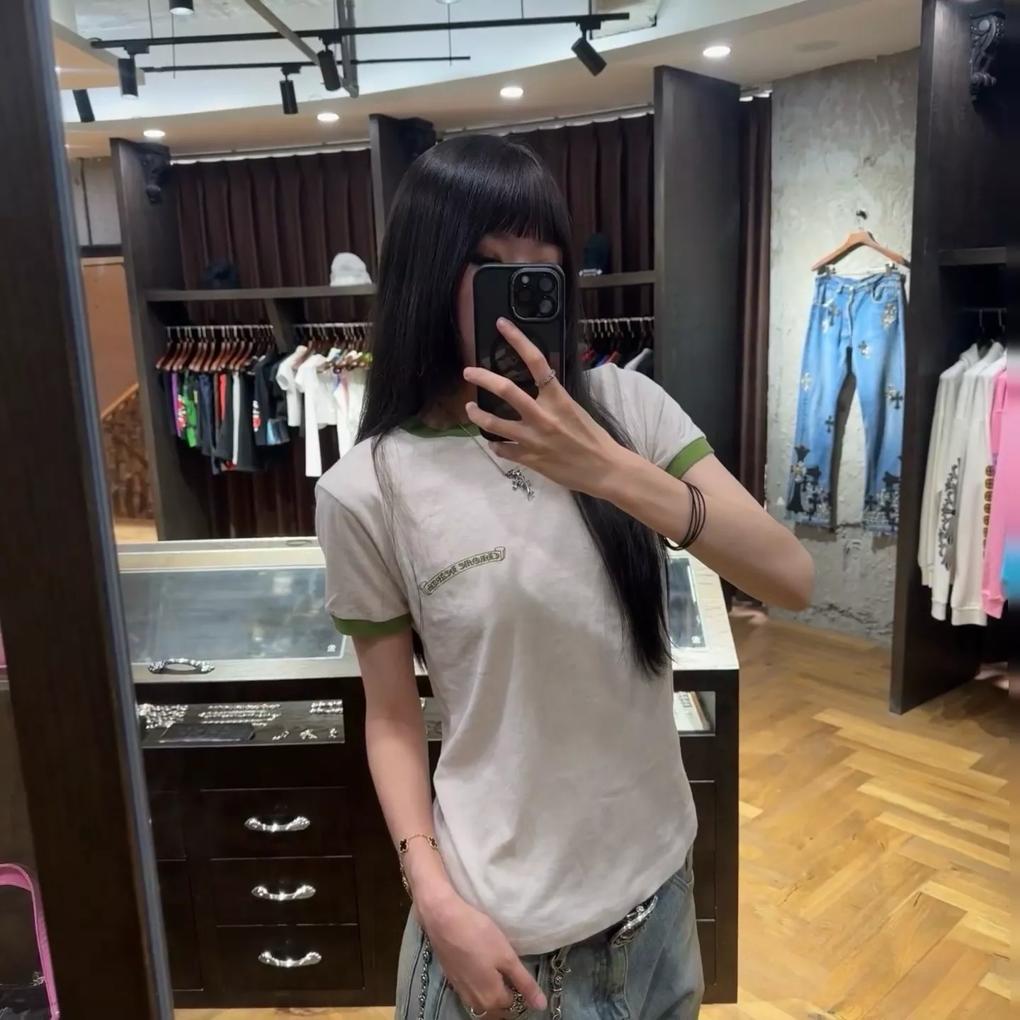 크롬하츠 로고 디테일 반소매 티셔츠 상세 이미지 172