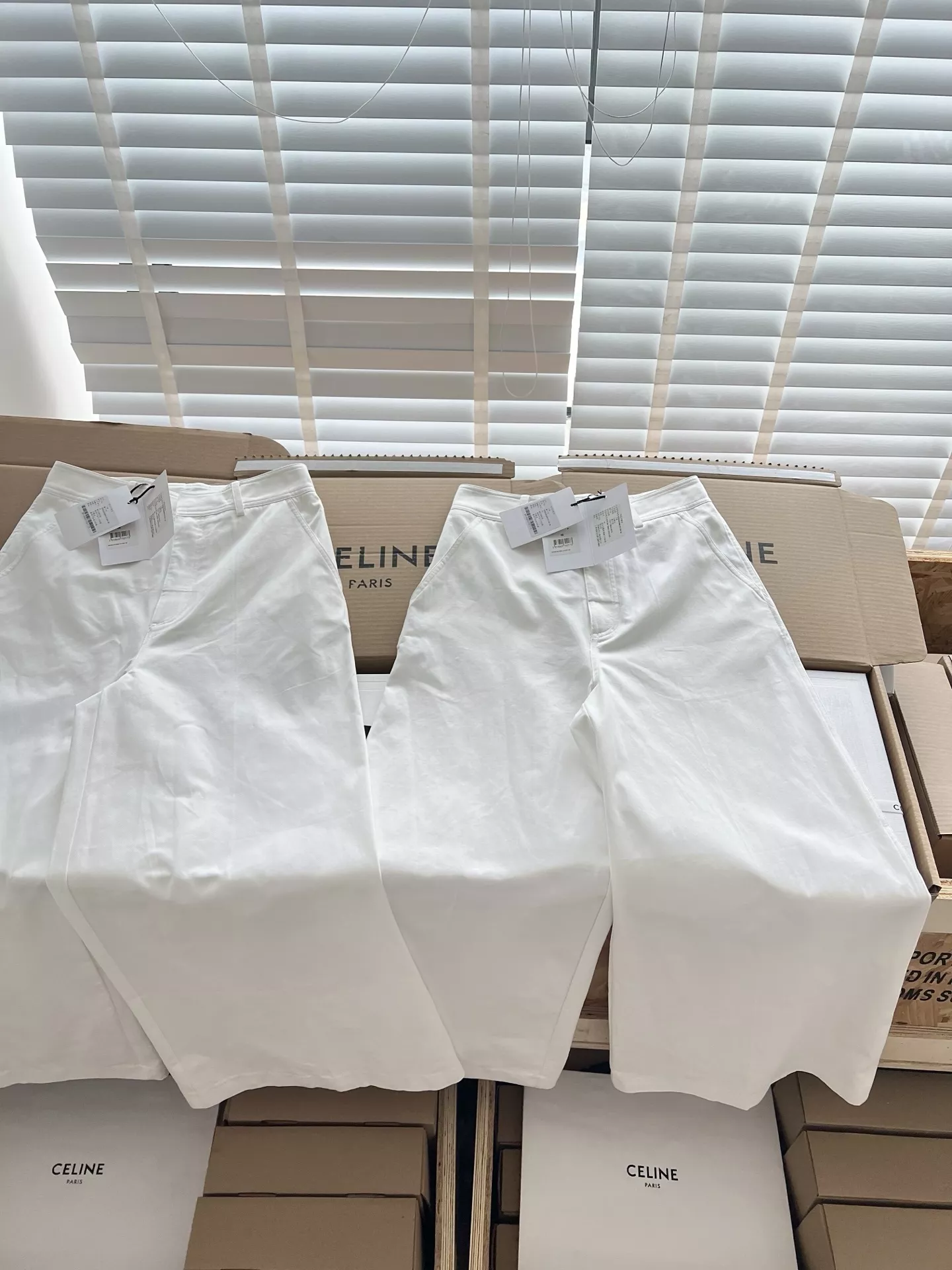 셀린느 와이드 핏 코튼 데님 팬츠 상세 이미지 54