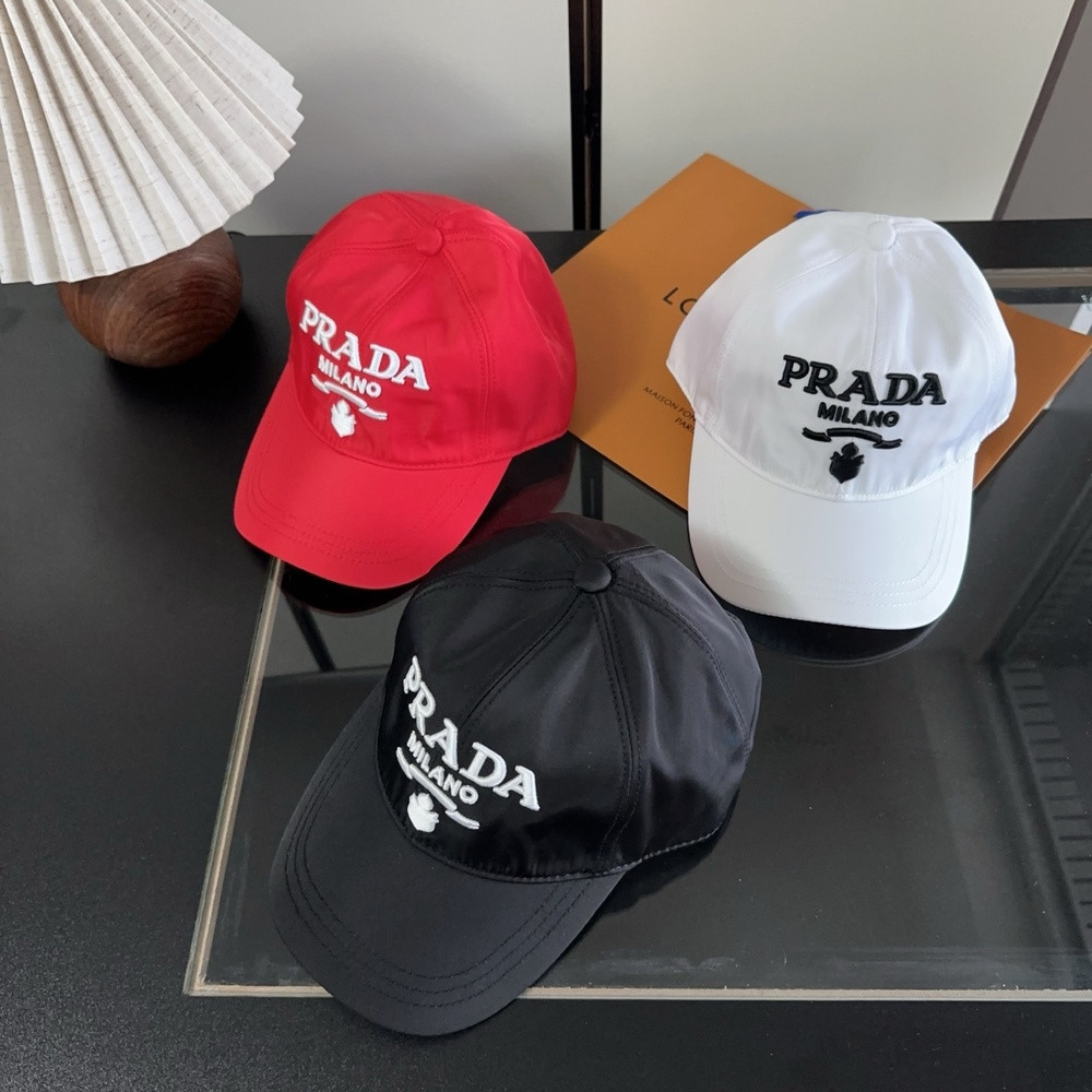 프라다 자수 레터링 야구모자