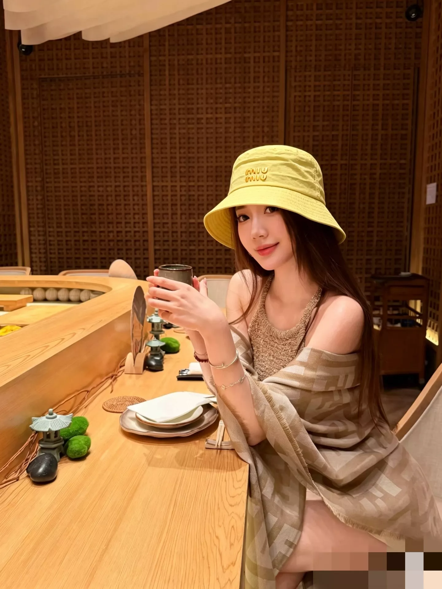 미우미우 마카롱 컬러 속건 버킷햇 상세 이미지 11