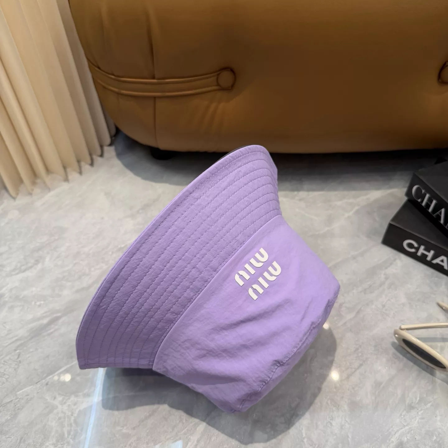 미우미우 마카롱 컬러 속건 버킷햇 상세 이미지 24