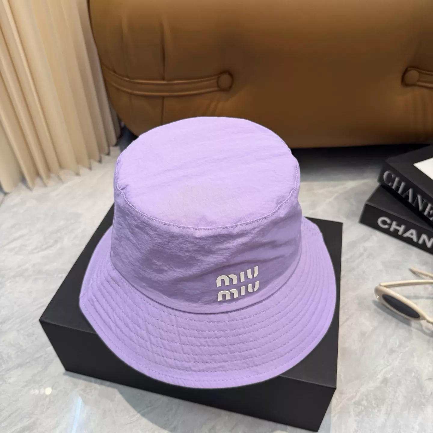 미우미우 마카롱 컬러 속건 버킷햇 상세 이미지 26