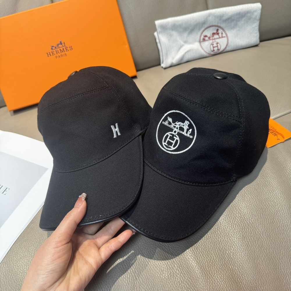에르메스 클래식 에이치 캔버스 레더 볼캡