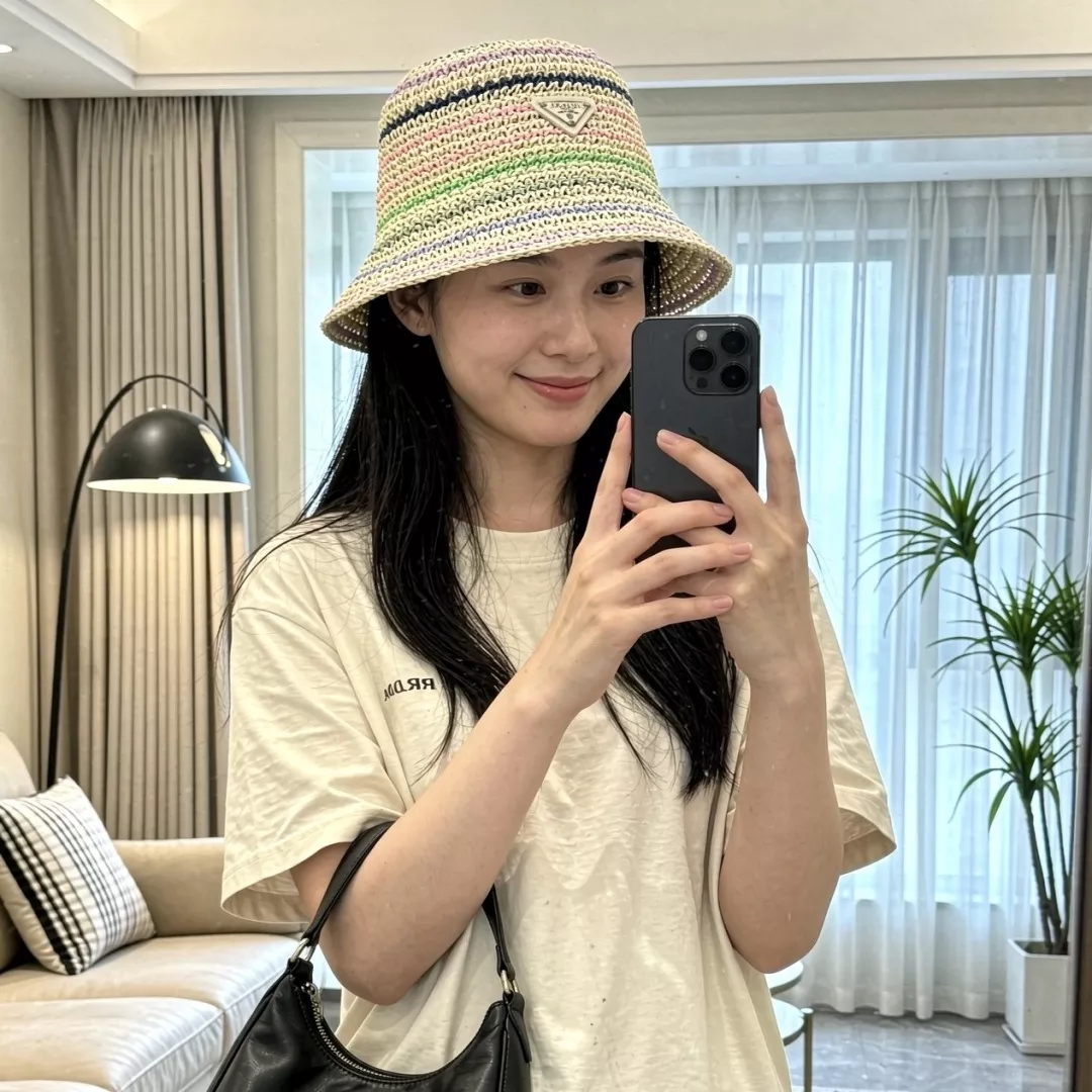 프라다 라피아 삼각 로고 버킷햇 상세 이미지 3