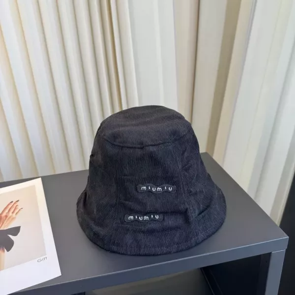 미우미우 신상 버킷햇