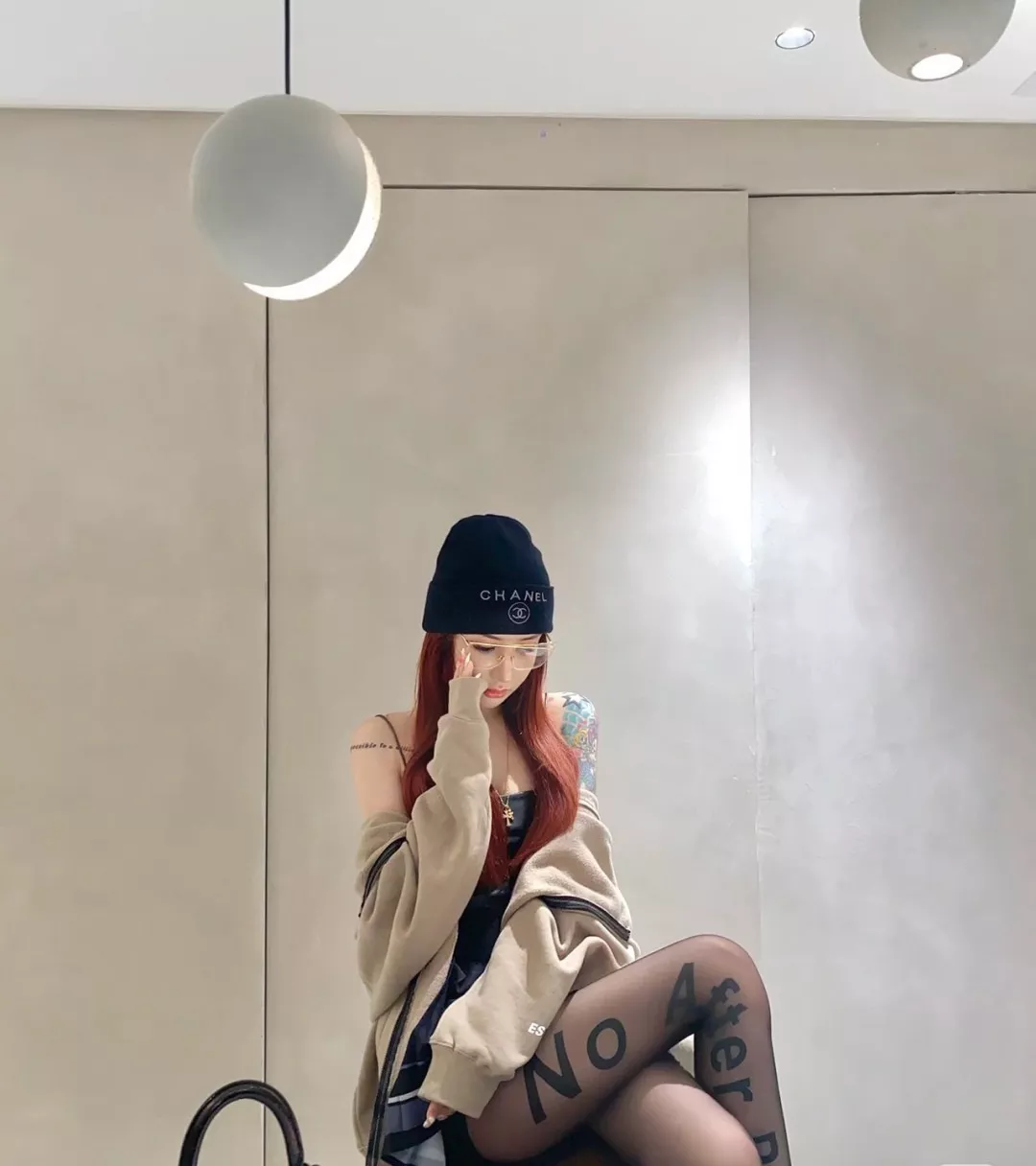 샤넬 로고 자수 니트 비니 상세 이미지 8