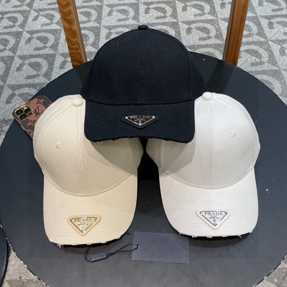 프라다 자수 로고 베이스볼 캡