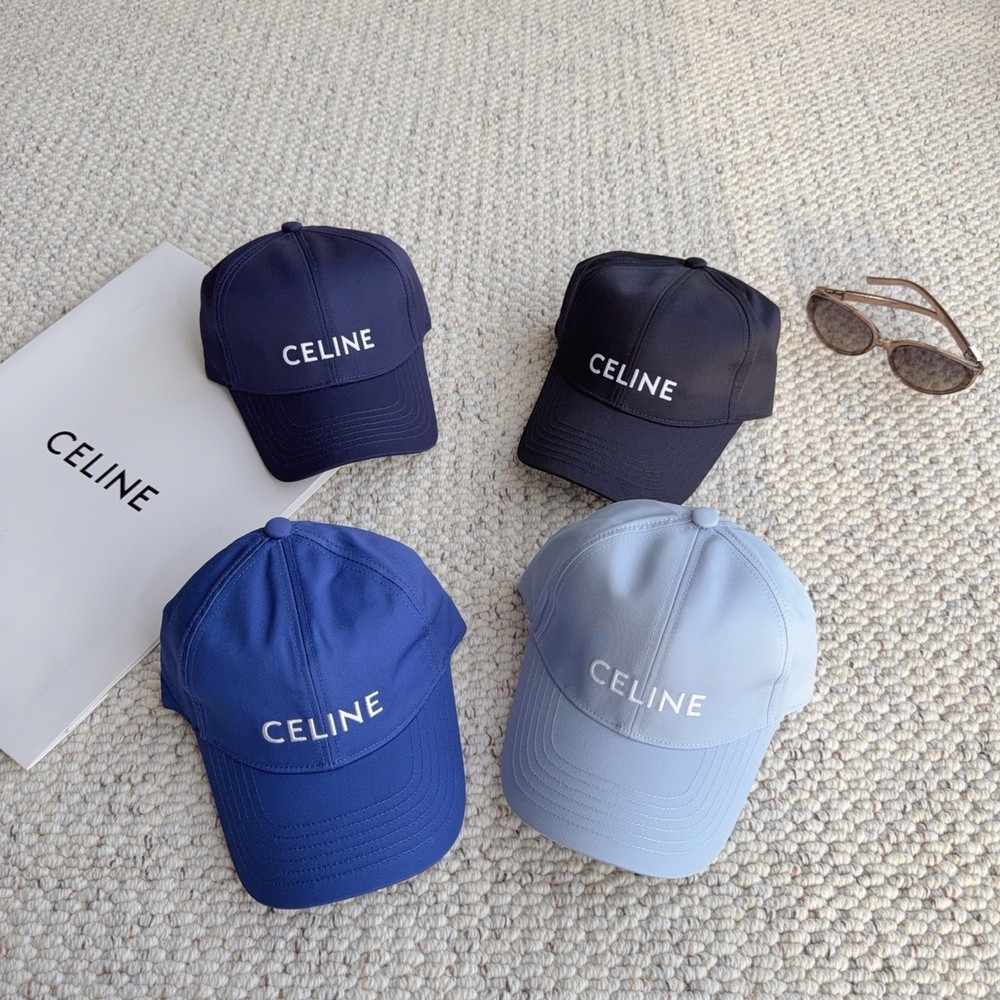 셀린느 로고 자수 C장식 볼캡