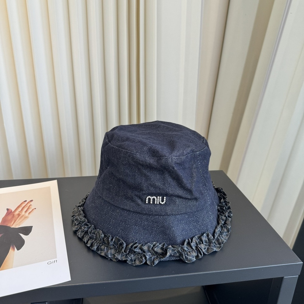 미우미우 프릴 장식 버킷햇