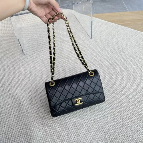 샤넬 퀼팅 체인 플랩 숄더백