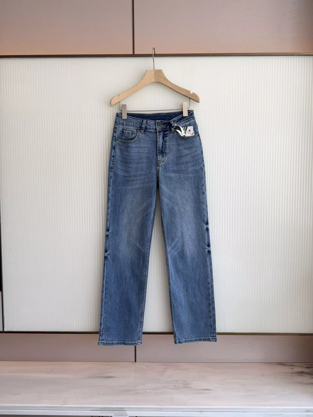 셀린느 가죽 패치 스트레이트 데님 팬츠 상세 이미지 5