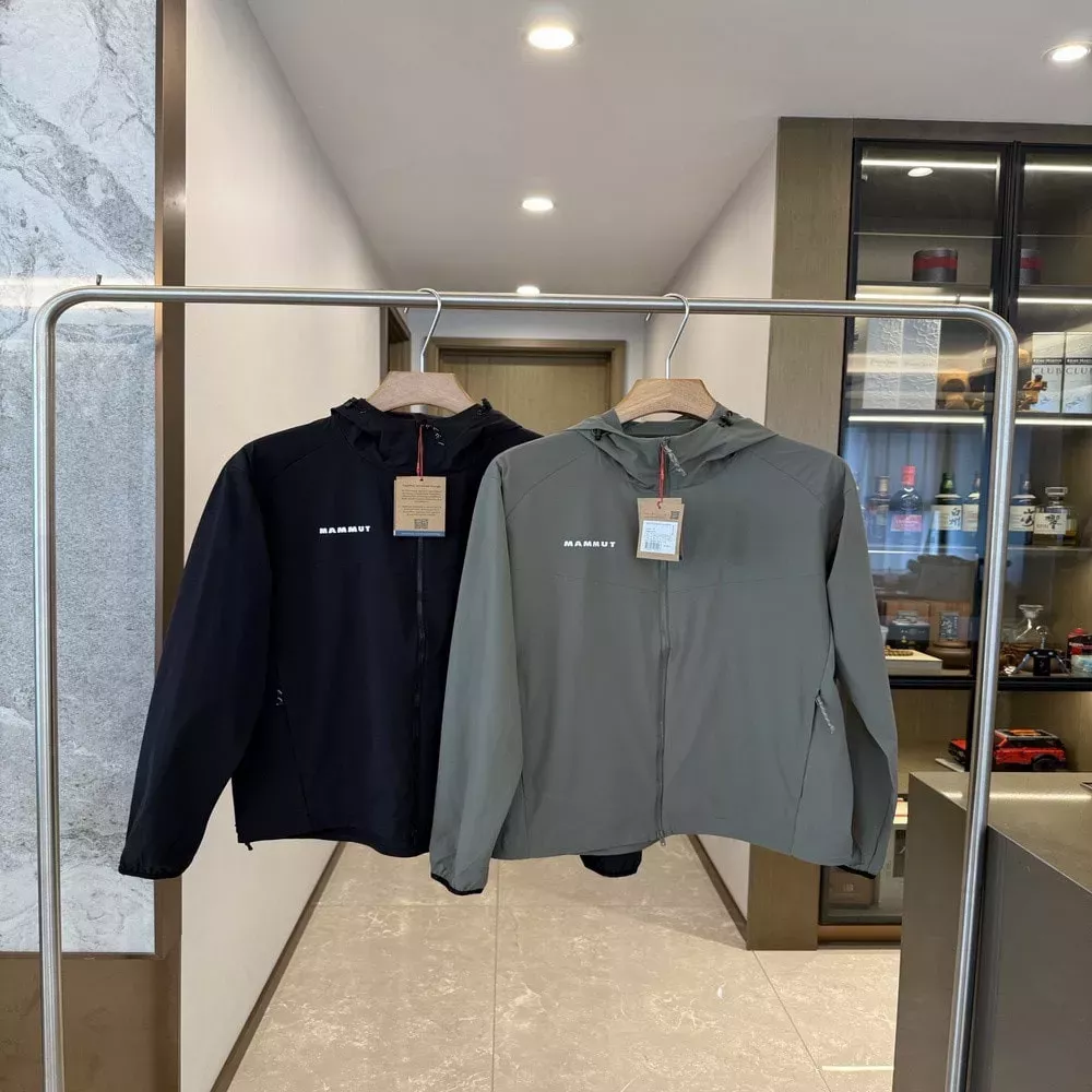 마무트 후드 소프트쉘 재킷