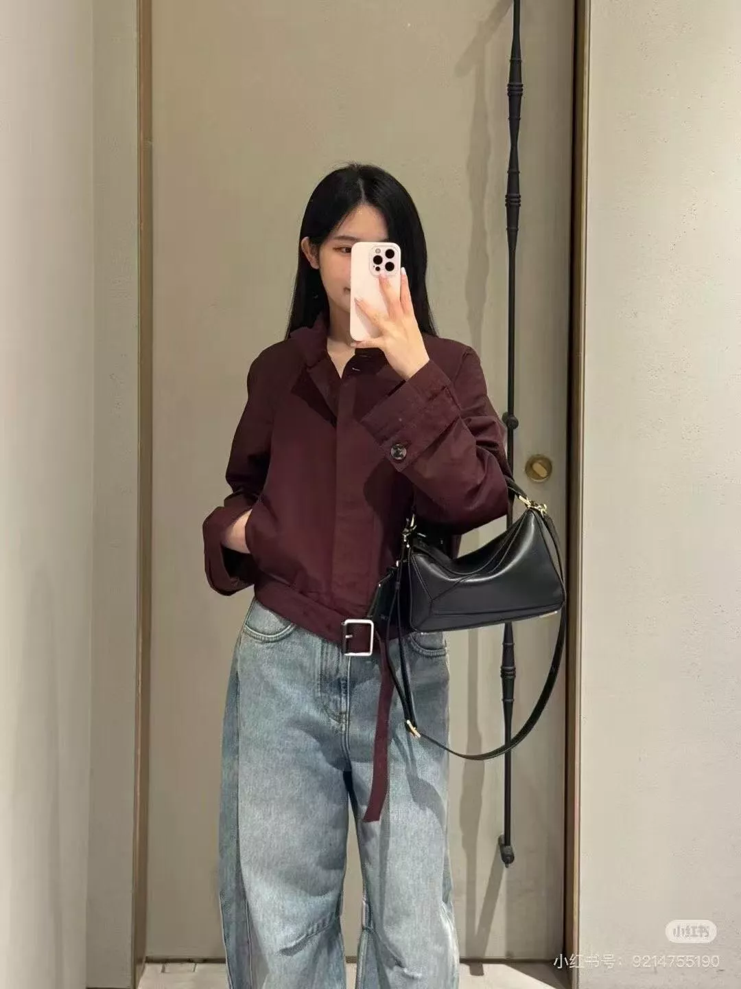 로에베 백로고 가죽패치 스탠드카라 긴소매 쇼트 코트 상세 이미지 29