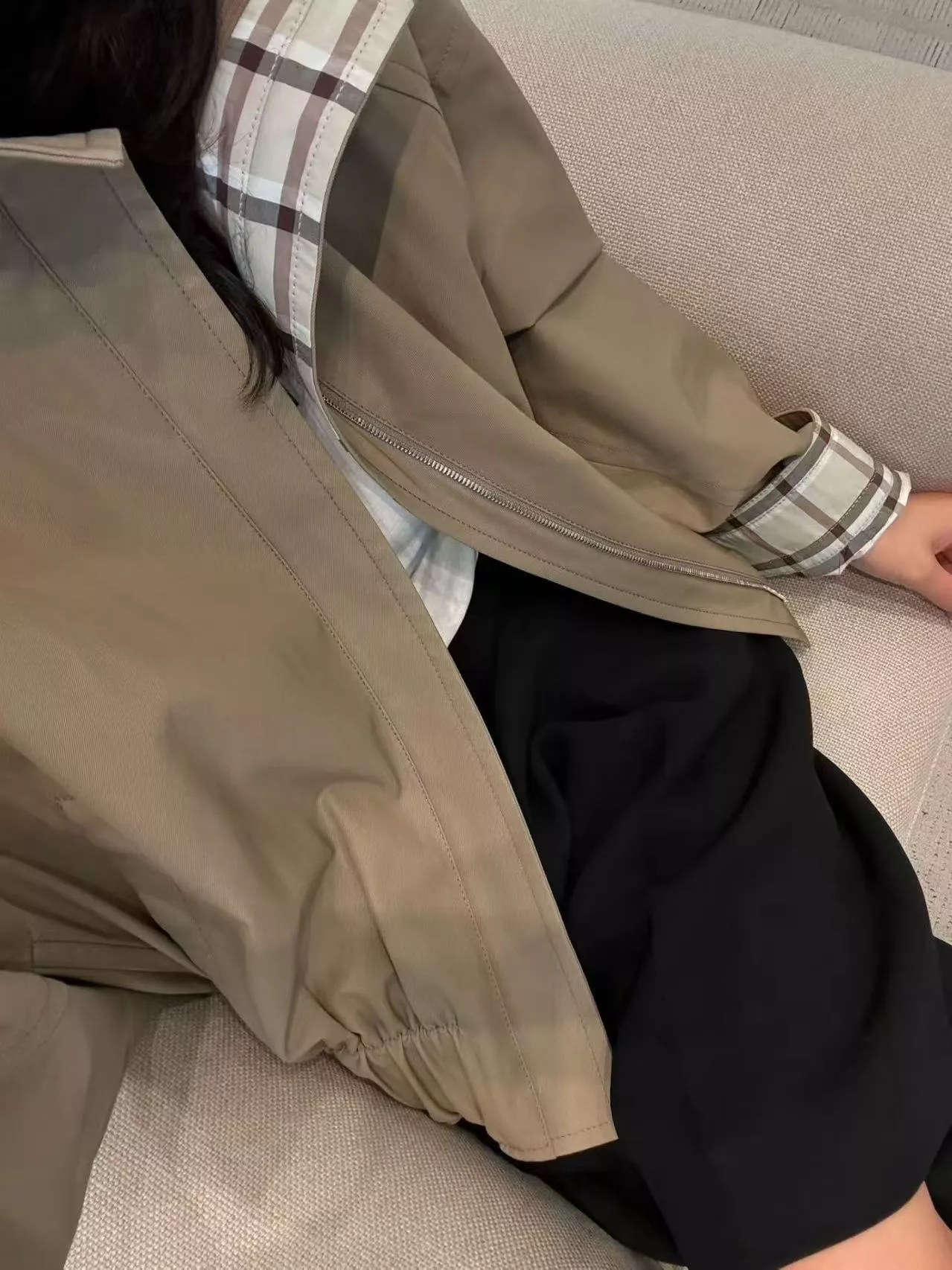 버버리 체크 안감 스탠드칼라 긴소매 쇼트 코트 상세 이미지 11
