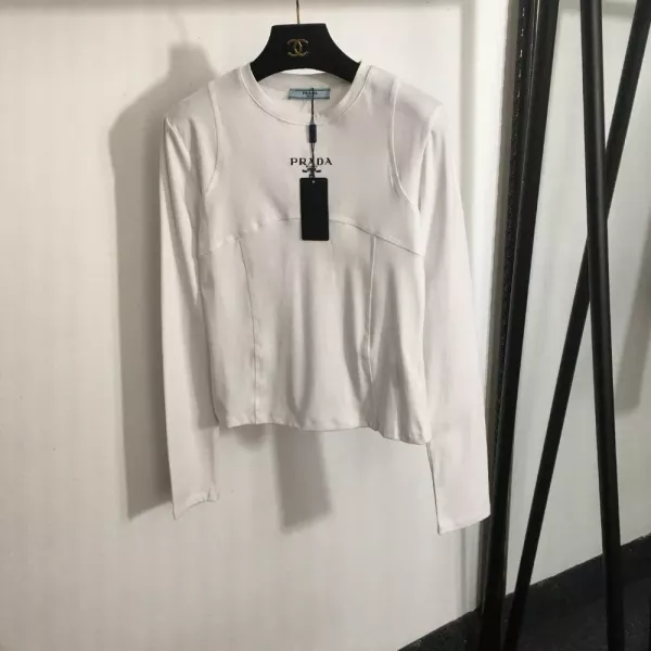 프라다 레터링 프린트 슬림핏 긴소매 티셔츠
