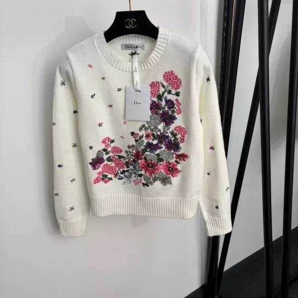 디올 플라워 시퀸 자수 긴소매 니트