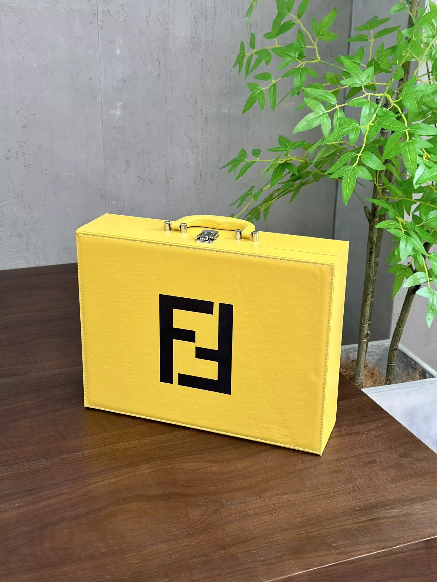 펜디 옐로 프린트 마작 기프트 세트 상세 이미지 6