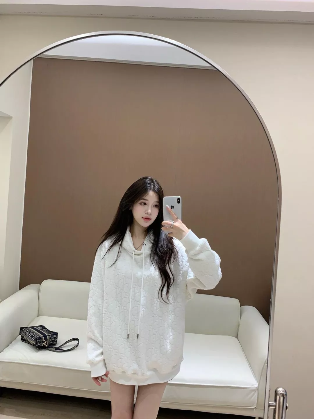 디올 오블리크 자카드 긴소매 후드 티셔츠 상세 이미지 16