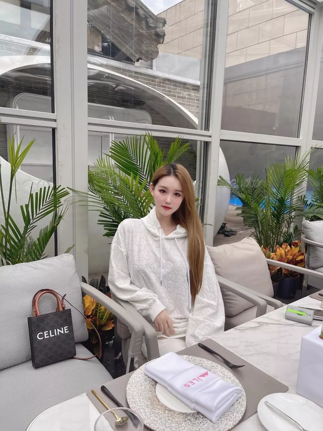 디올 오블리크 자카드 긴소매 후드 티셔츠 상세 이미지 14